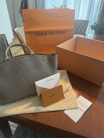 Louis Vuitton Grand Palais, Tourterelle, Neuwertig!