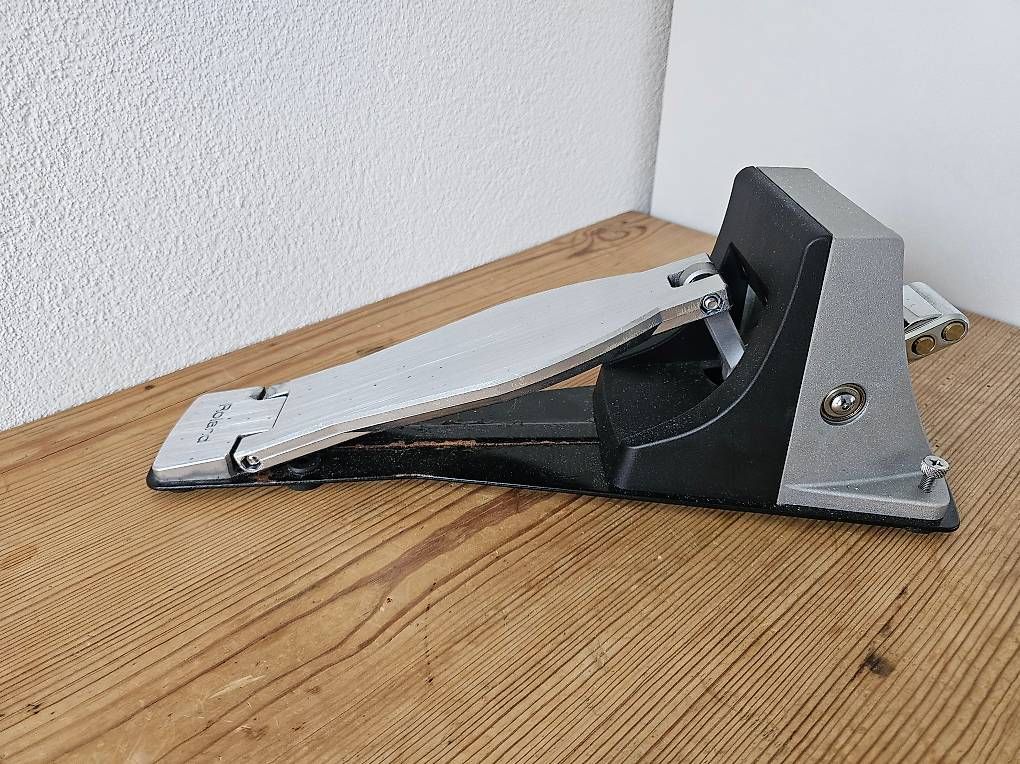 Roland Instruments de musique: Roland KT-10 Kick Trigger Pedal – D'occasion à Schaffhausen par wch24 1