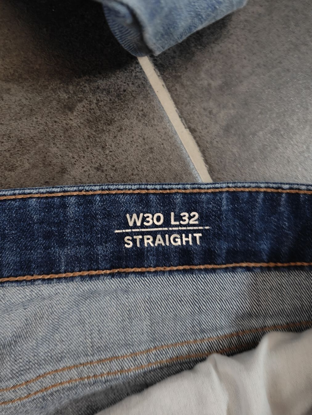 C&A Jeans: Straight Jeans W30xL32 – D'occasion à Zeihen par cedric460 2