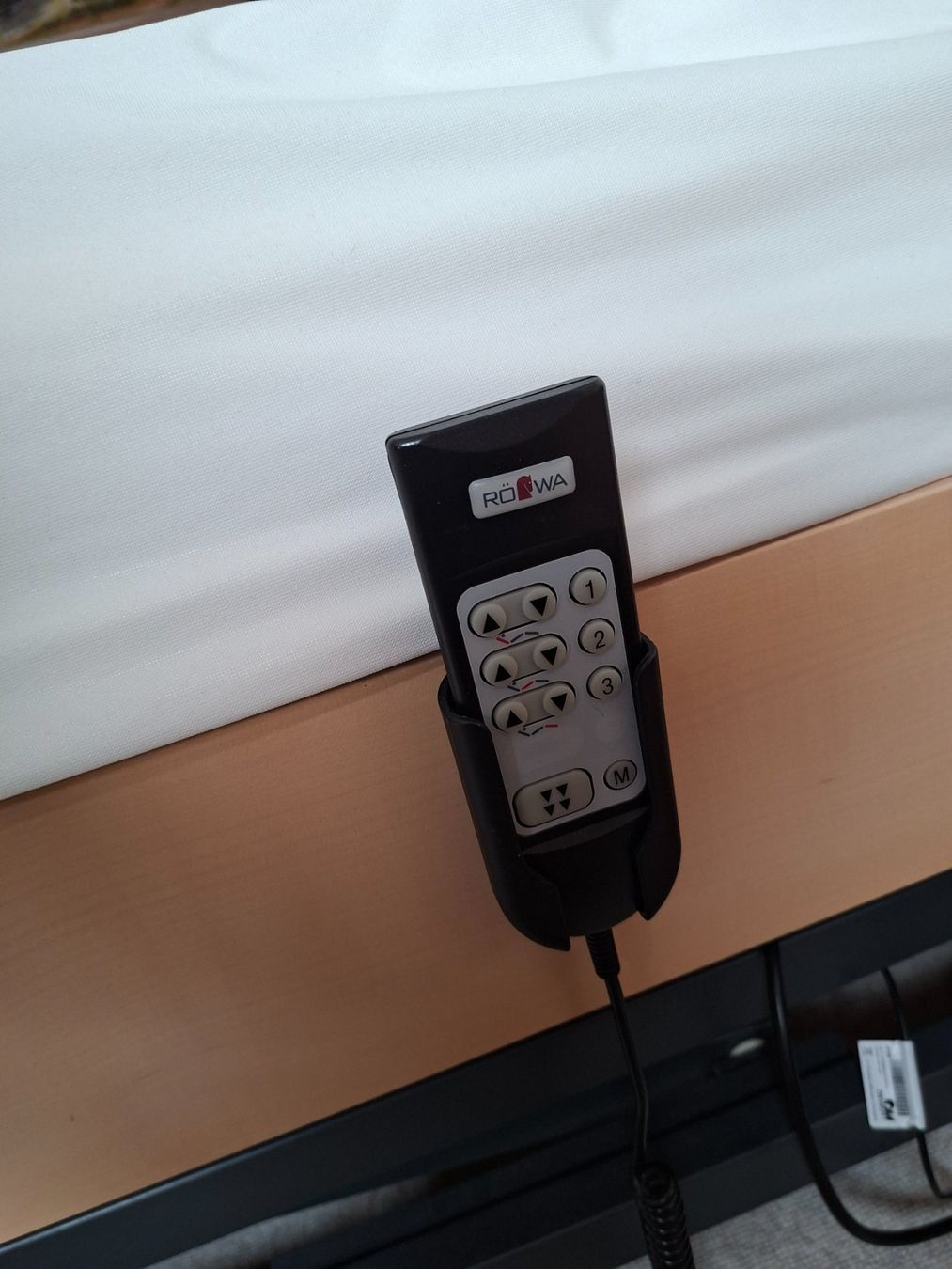 Betten: Elektrisch verstellbares Bett – Gebraucht aus Etzwilen von 3ei_5rty 2