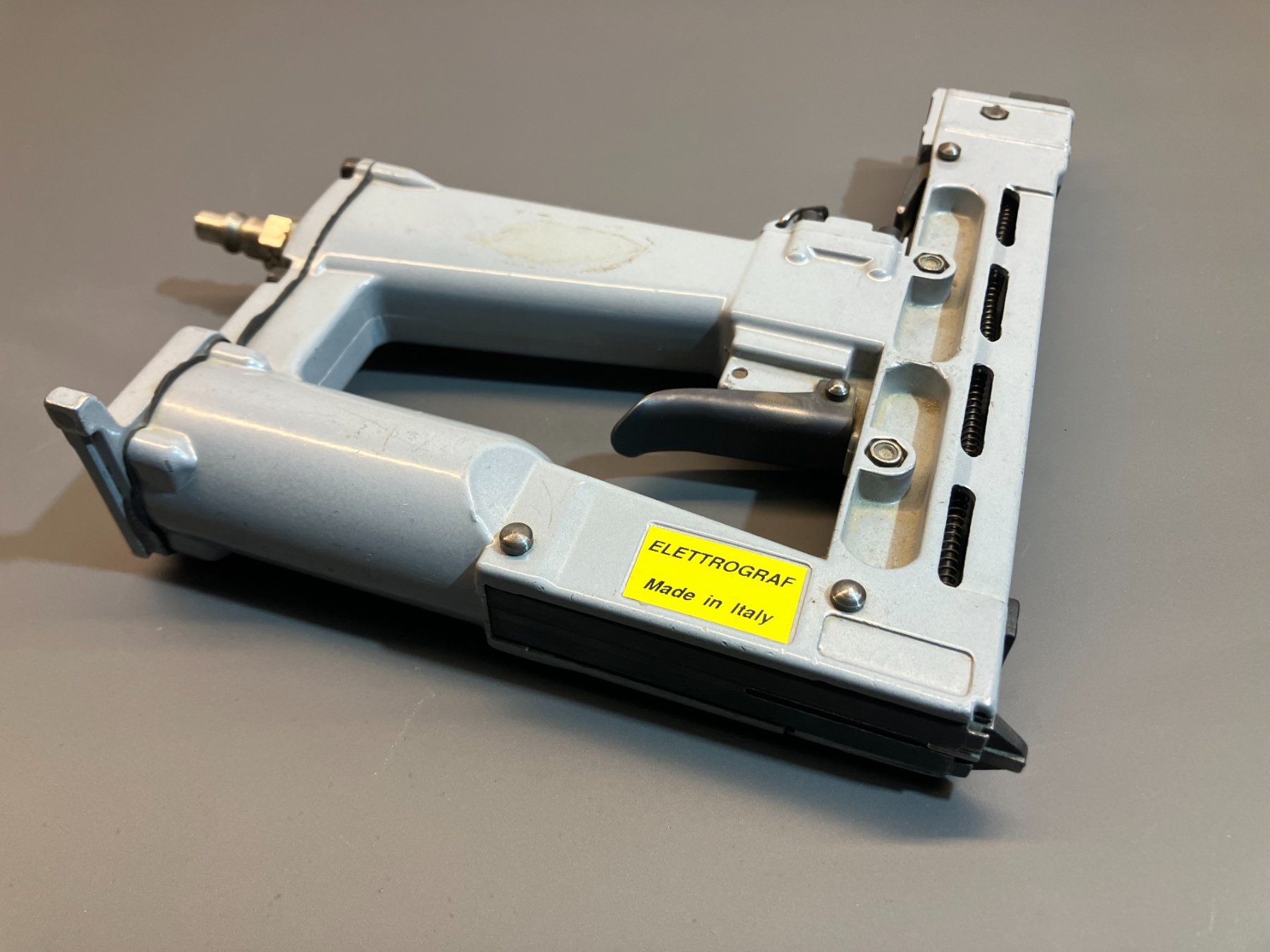 Tous les outils: FIX2000 - Pneumatischer Tacker Typ 53 ab 1.- – D'occasion à Lichtensteig par Buy24International 4
