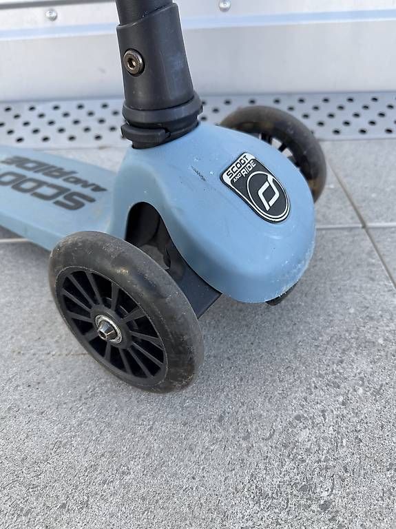 Kickboard: Scoot and Ride Highwaykick3 LED Scooter hellblau – Usato da Zug venduto da mel_kyra 2