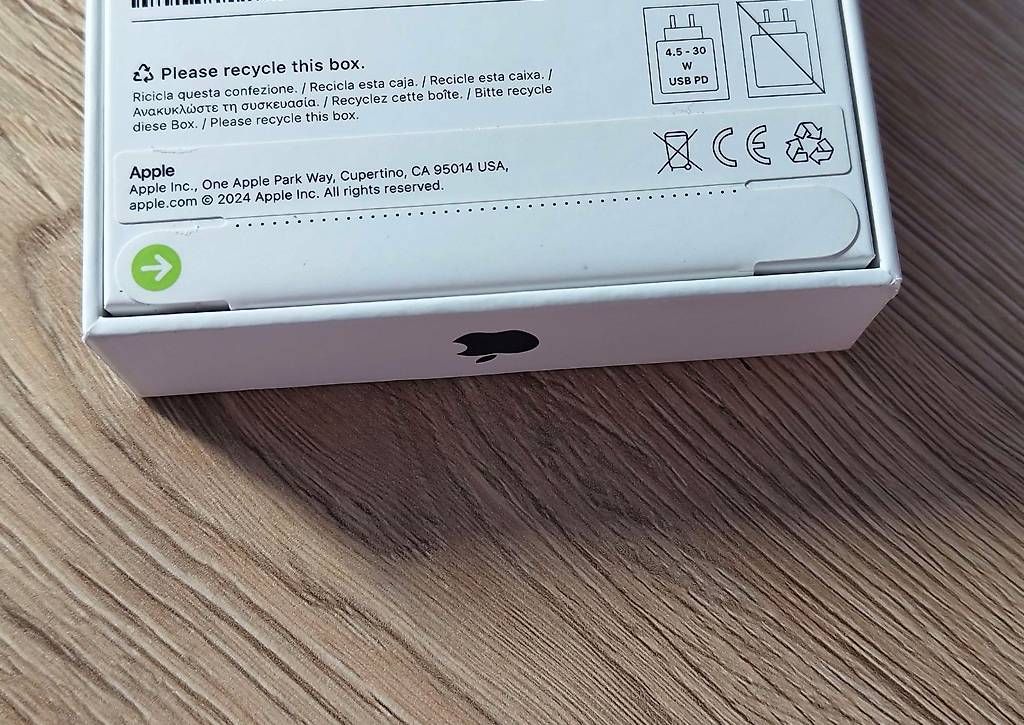 Telefoni cellulari / Smartphones: iPhone 16 Pro Max – Usato da Lugano venduto da 3L1554 2