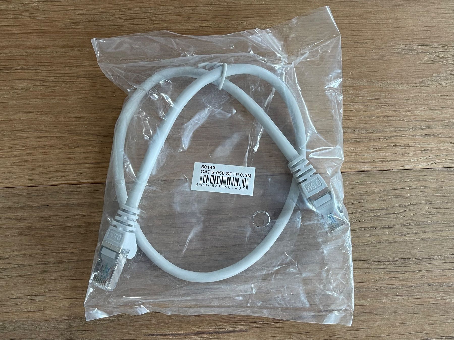 Dätwyler Cavi: 0.5m RJ45 Patchkabel / Netzwerkkabel / Network Cable - Cat.5 – Nuovo e nell'imballaggio originale da Weinfelden venduto da QuaderBY 6