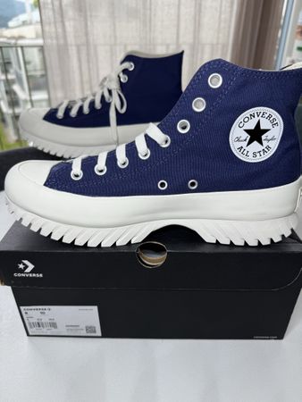 Converse CTAS Lugged 2.0 Hi Gr.41.5 Navy - Neu!