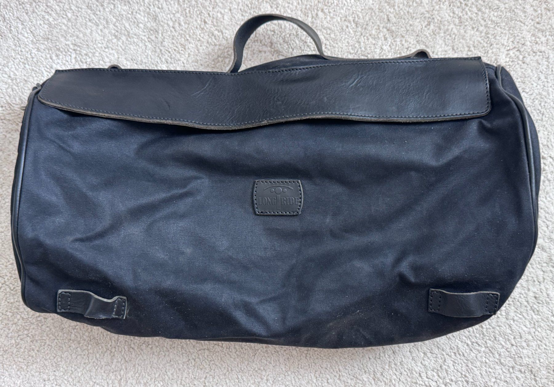 Taschen: Tasche / Duffel / – Gebraucht aus Münchenstein von focuz 2