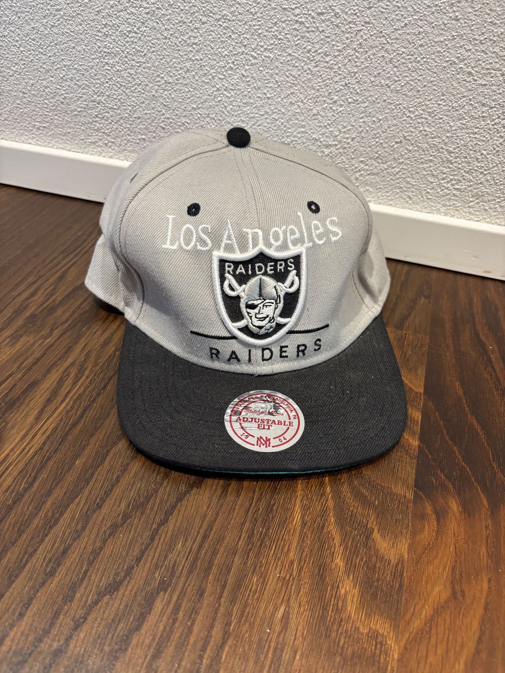 Copricapi, berretti & cappellini: New Era Las Vegas Raiders Cap – Usato da Seuzach venduto da SawyerKingwood