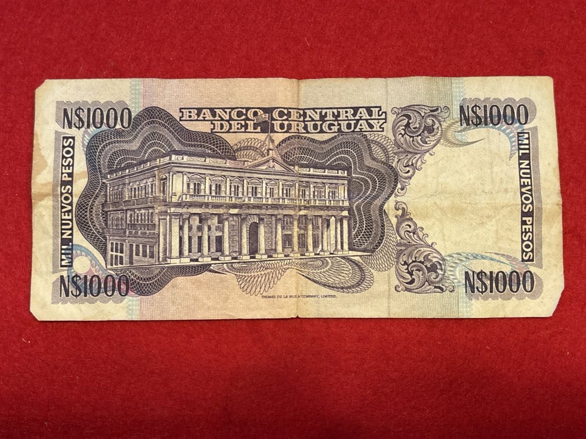Banconote: Billet Uruguay 🇺🇾  – Usato da Bussigny venduto da Numk 1