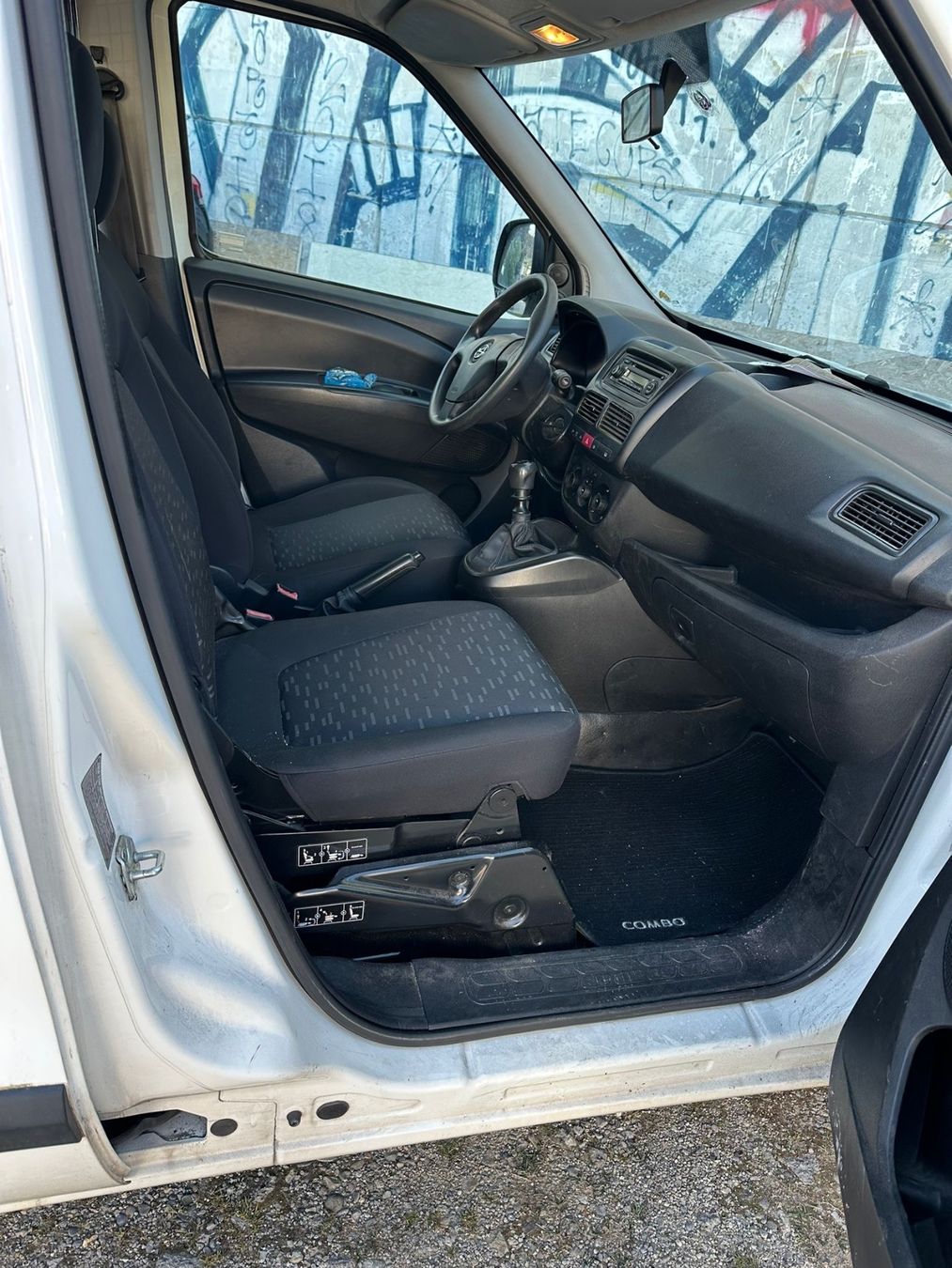 Opel Veicoli commerciali: Opel Combo 2.0 CDTI 39'150km ! – Usato da Gals venduto da aya_p7pd 7