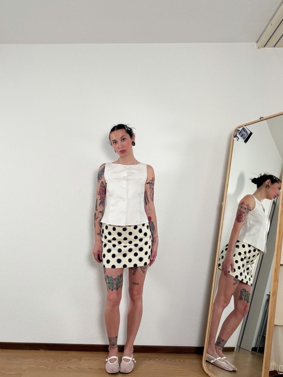 Tops: Vintage White Sleeveless Blouse – Gebraucht aus Knonau von Grapesvintage 1