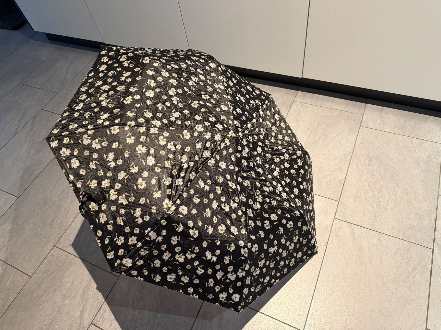 Knirps Regenschirme: Regenschirm Knirps Perletti – Gebraucht aus Bülach von Loredana13