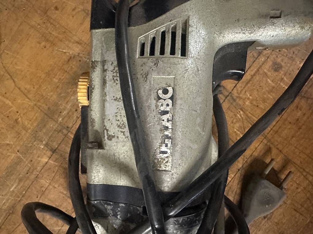 Trapani: Metabo Handbohrmaschine  – Usato da Aathal-Seegräben venduto da rom_cg7q 1
