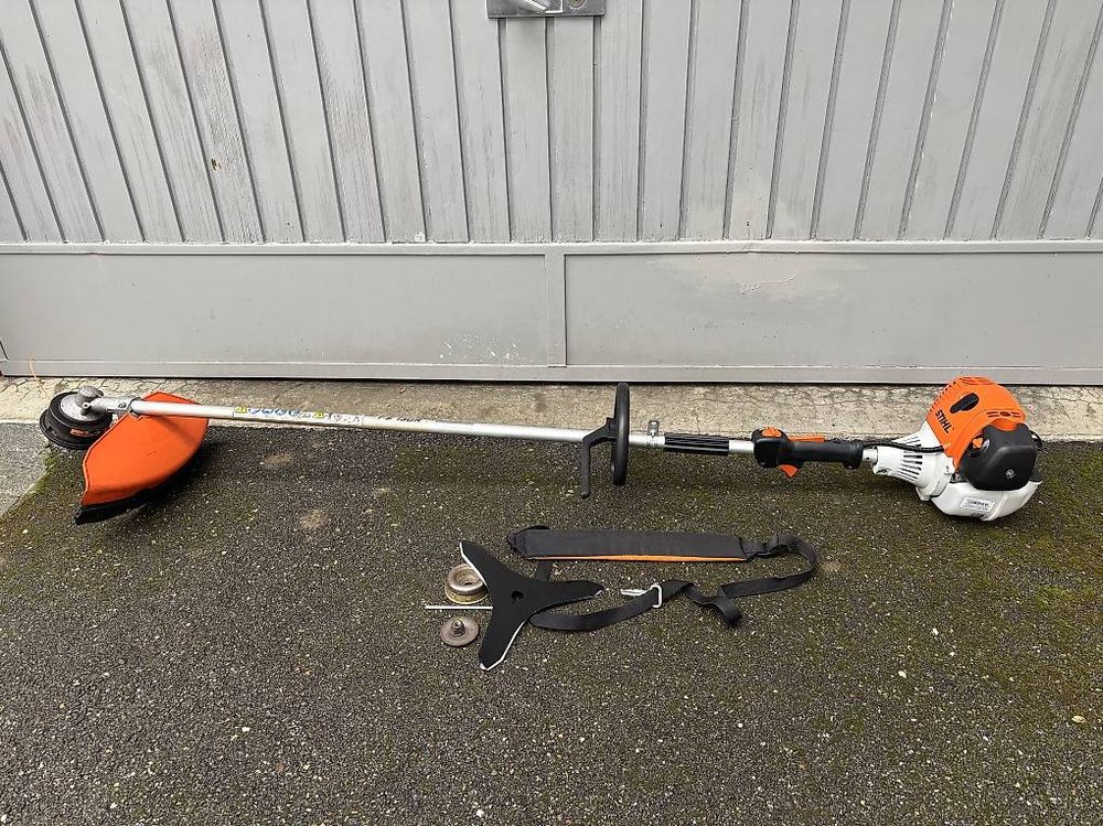 Stihl FS 130 R Fadenmäher Freischneider Motorsense (Gebraucht) in ...