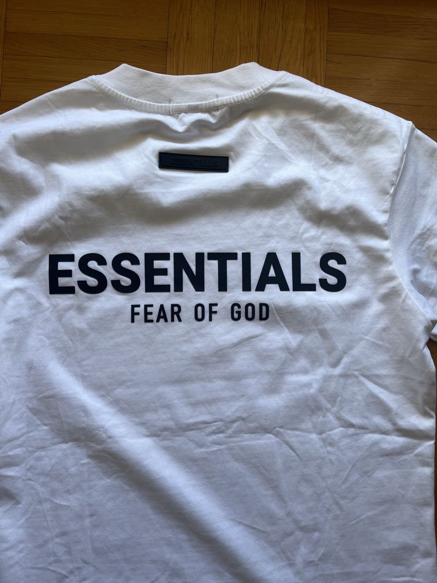 Fear of God T-Shirts: T-Shirt Essentials weiss neu – Neu (gemäss Beschreibung) aus Schlatt TG von sarinasarina 2