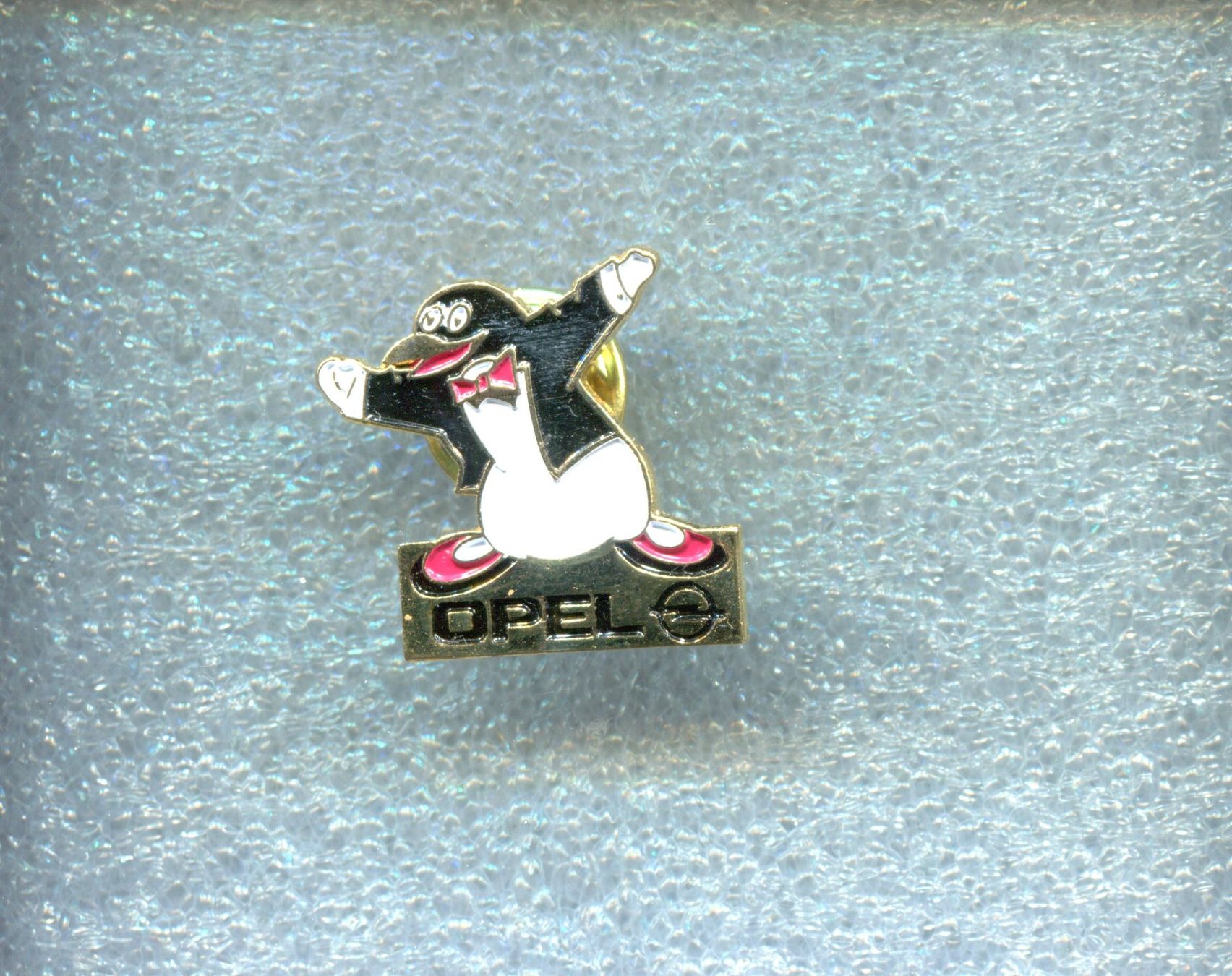 Placchette & Badge: OPEL  Pinguin – Usato da Winterthur venduto da Sammleroase