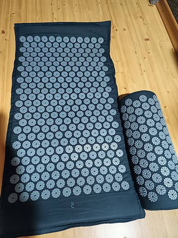 Dispositivi per massaggi: Tapis d'acupression  – Nuovo e nell'imballaggio originale da Monthey venduto da Fredvo 1