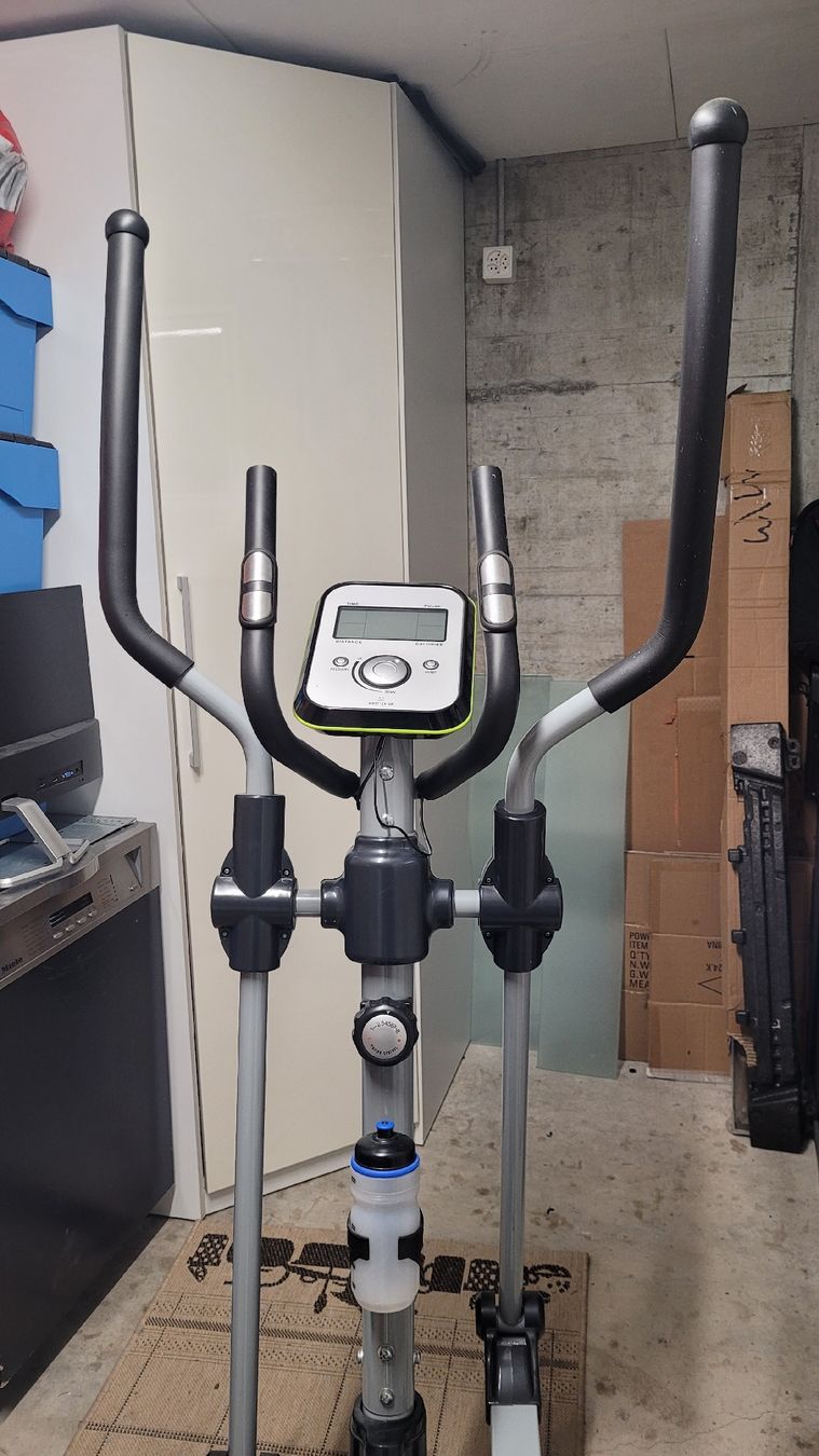 Hometrainer: Fitness Geräte  – Nuovo (secondo la descrizione) da langnau am Albis venduto da fer_wt2x 4