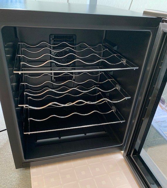 Fust Kühlschrank: Weinkühlschrank – Gebraucht aus Wohlen AG von cvo_7l2k 1