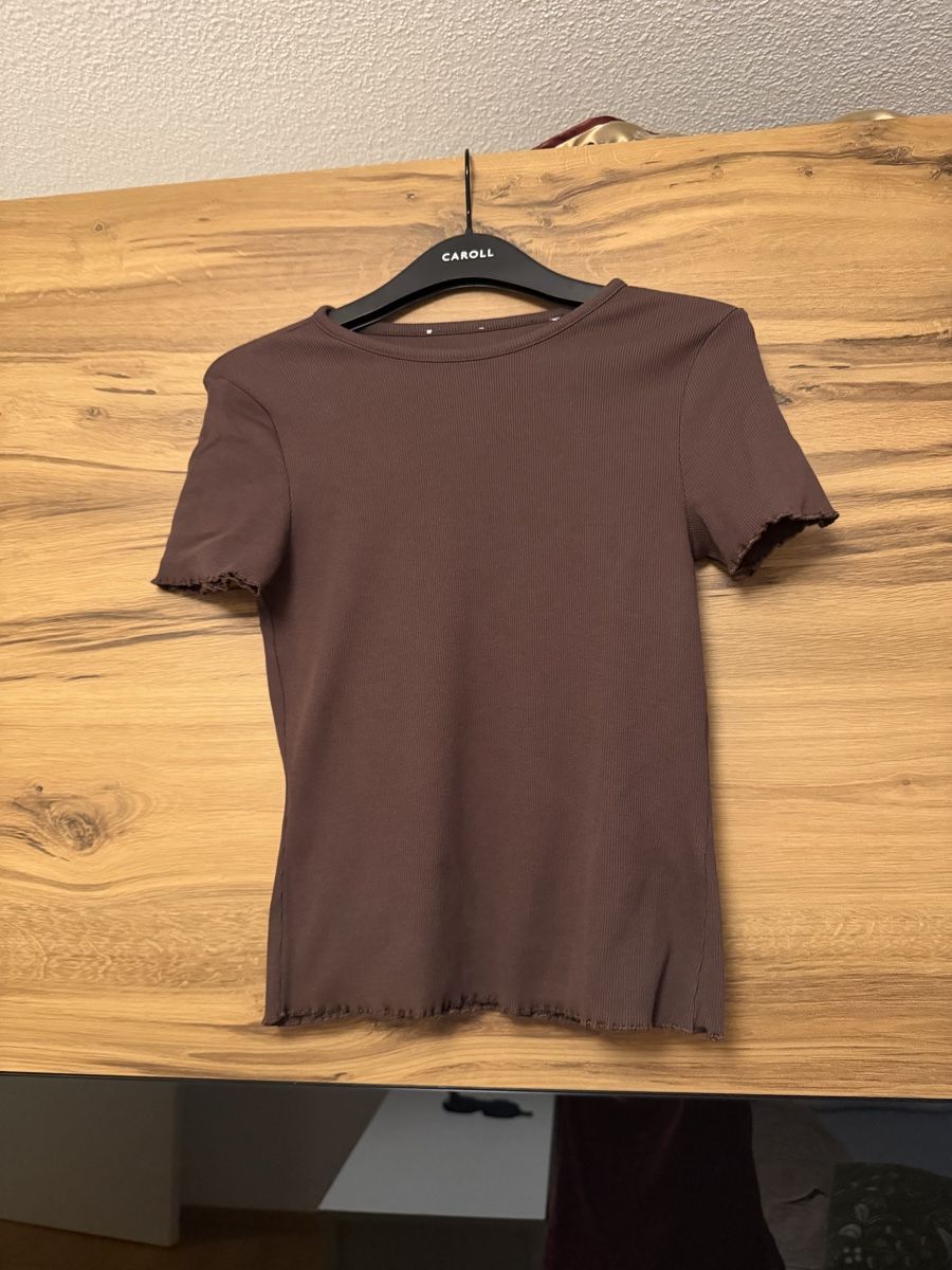 H&M T-shirts: T-Shirt H&M Braun Grösse S. – D'occasion à Adliswil par StephanieAnnina 5