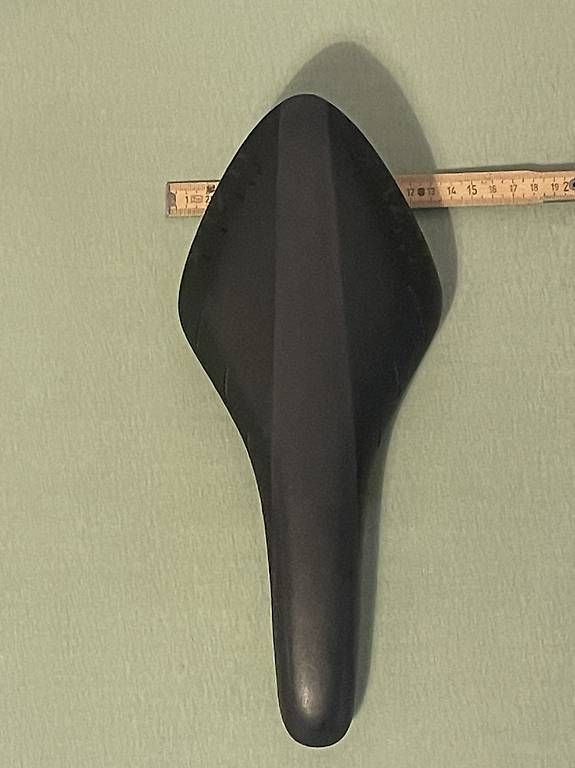 Pezzi di ricambio: 3 selles vélo – Usato da Fully venduto da picciril