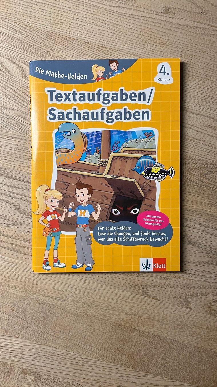 Libri: Die Mathe-Helden, Textaufgaben 4. Klasse – Nuovo (secondo la descrizione) da Hondrich venduto da Greppen37