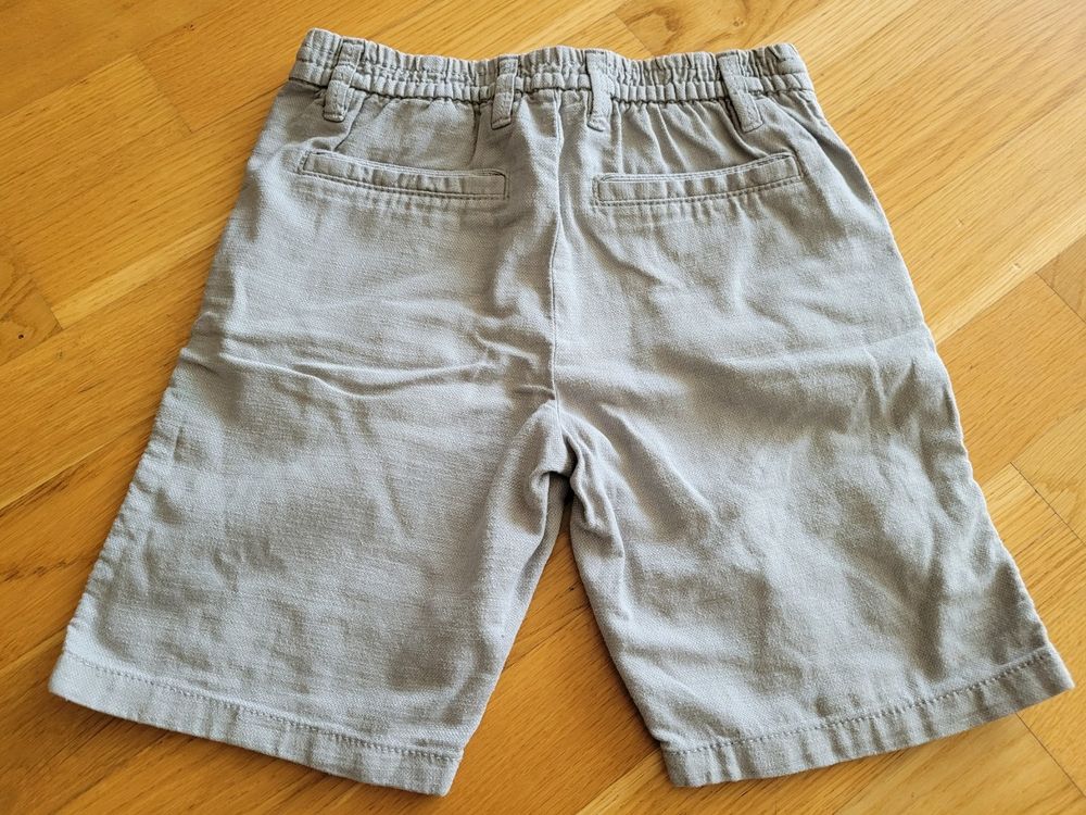 H&M Pantalons: 1 Kinder Shorts kurze Hose Grösse 134 – D'occasion à Neuenegg par transformer02 1