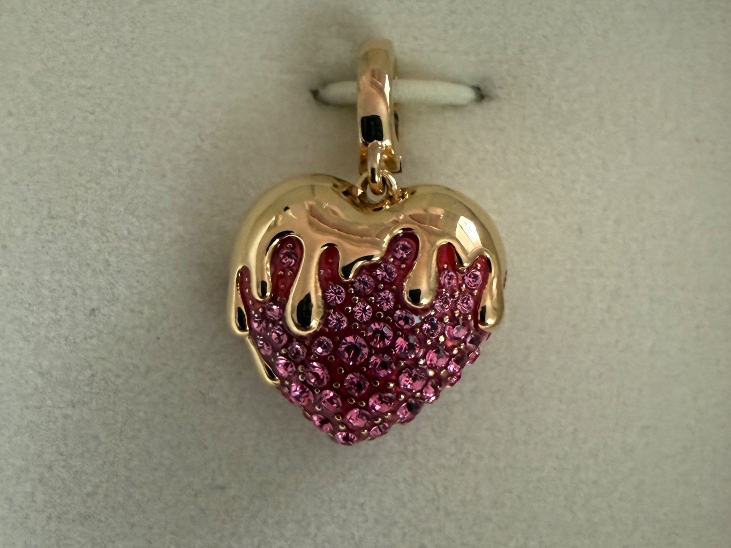Swarovski Ciondoli: Swarovski Charm Idyllia Heart – Nuovo e nell'imballaggio originale da Zürich venduto da luxforless