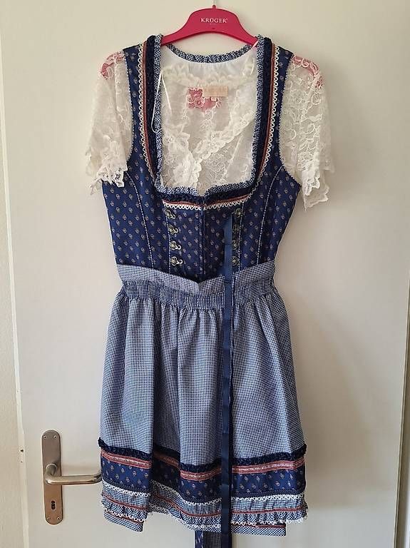Kleider: Dirndl mit Bluse von Krüger Grösse 42 – Gebraucht aus Zug von mir_wd8v