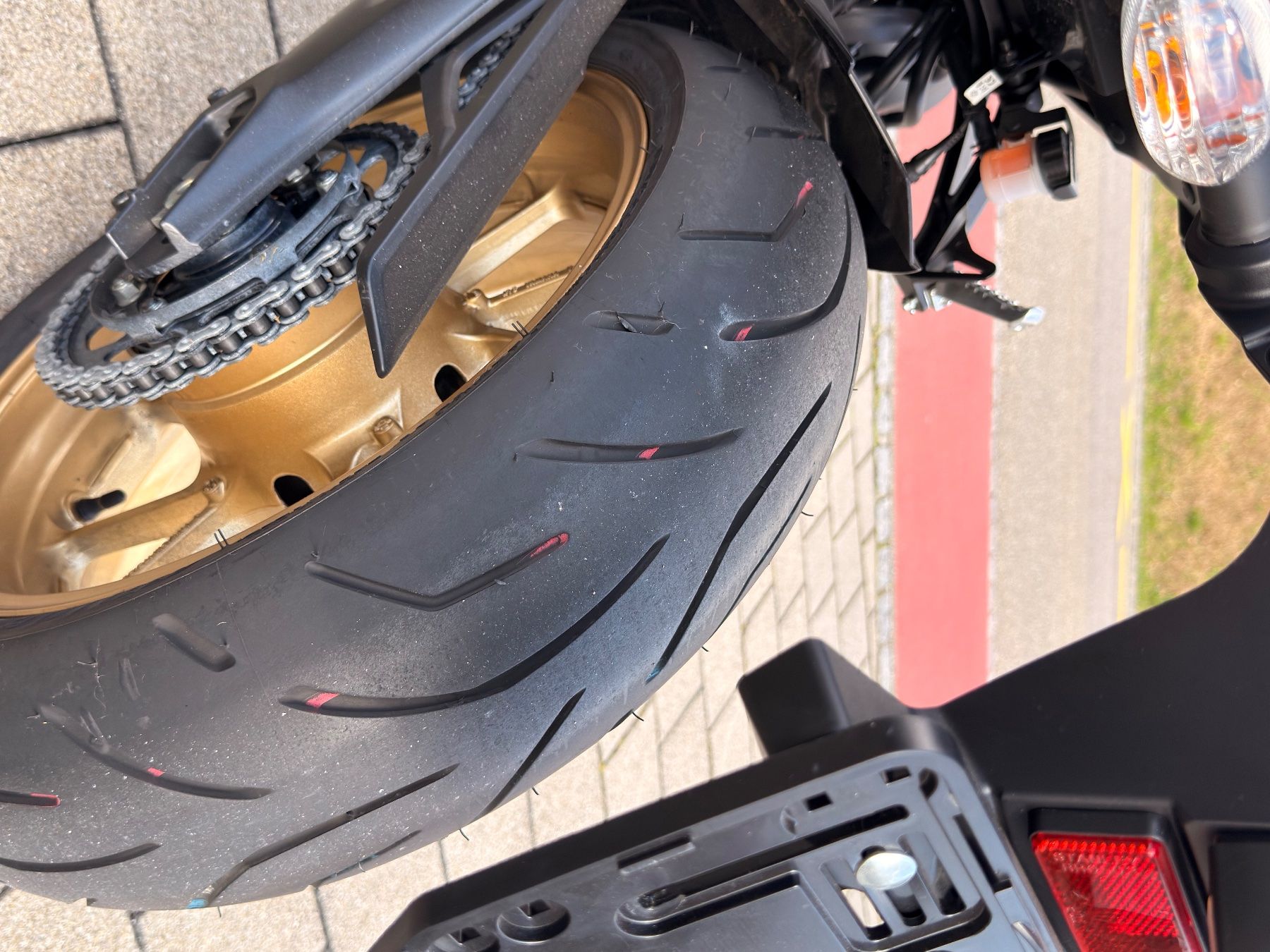 Yamaha Strasse: Yamaha XSR 900 80s Anniversary – Neu (gemäss Beschreibung) aus Kaiseraugst von nicii92 4