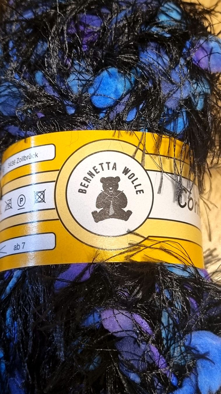 Wolle: 14 Bernetta Confetti Wolle Polyester à 50g "Fancy fur"-Art – Neu (gemäss Beschreibung) aus Effretikon von lenalisa63 1