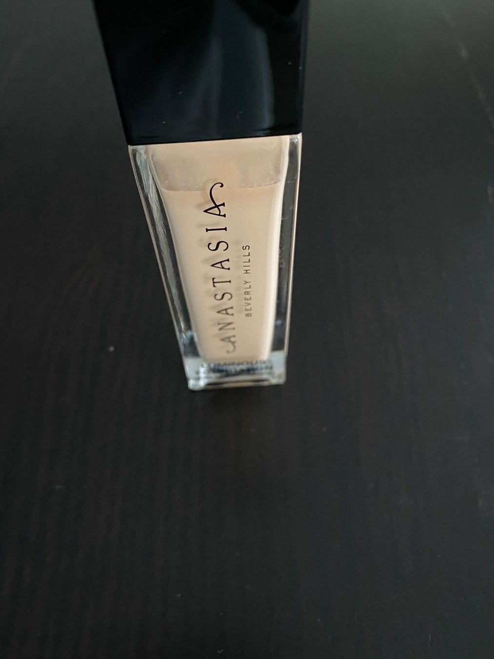 Anastasia Beverly Hills Make-up: Anastasia Beverly Hills foundation 200W – Gebraucht aus Courgevaux von missceline5