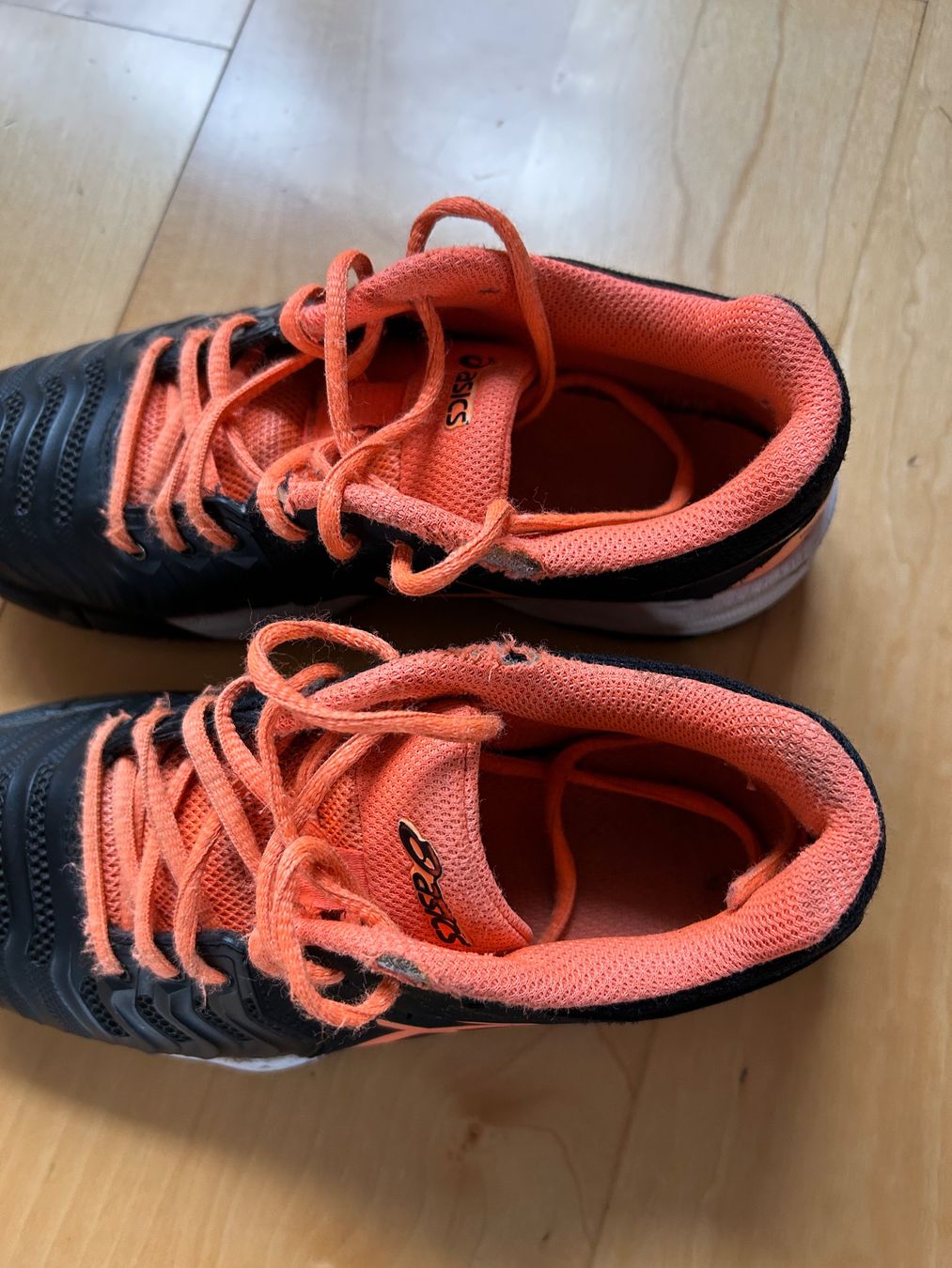 Asics Schuhe für Jungen: Asics Turnschuhe Gr. 33 – Gebraucht aus Diepoldsau von Kekoa75 1