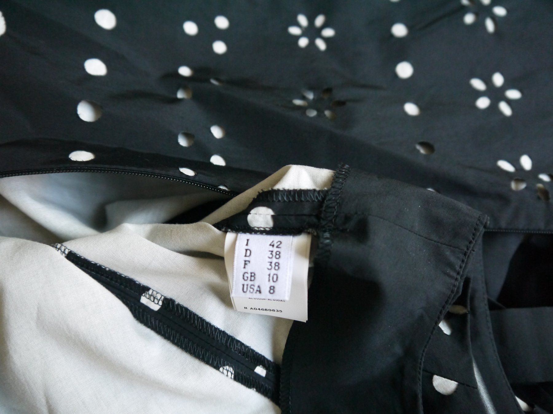 Moschino Robes: MOSCHINO Kleid gefüttert – D'occasion à Hagendorn par Blaf 3