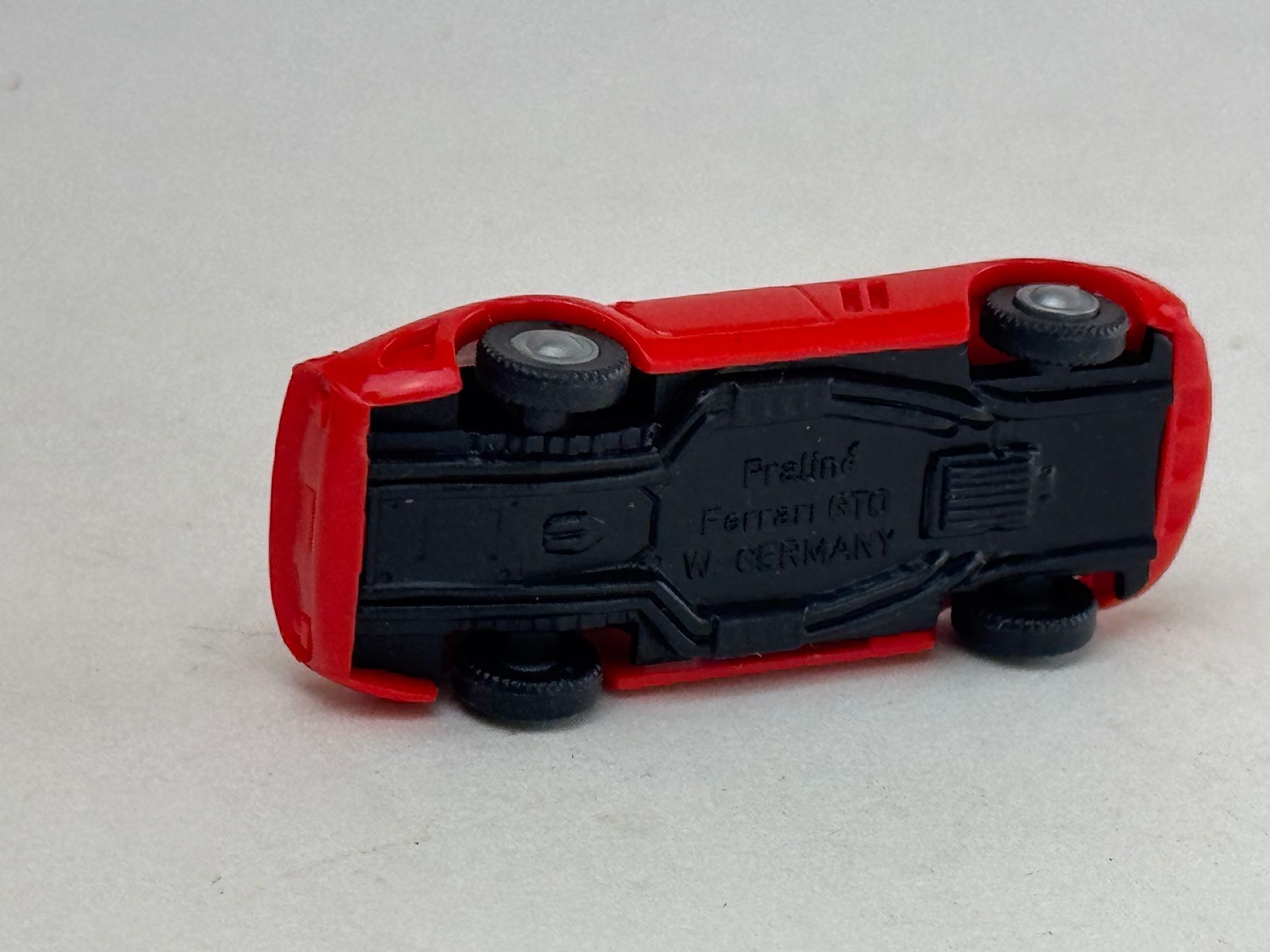 Praliné Modellini d'auto: GB5- Praline Ferrari GTO rot – Usato da Elm venduto da Wikmtz 2
