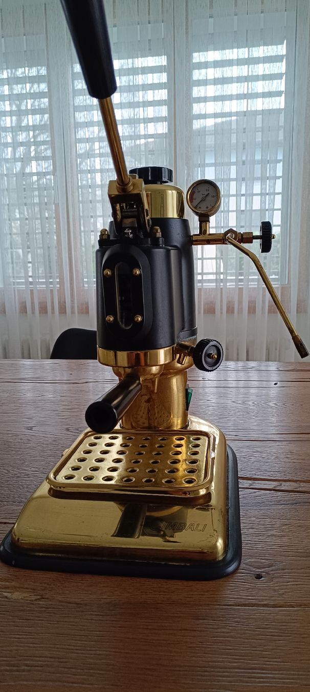 Cimbali Kaffeemaschinen & Espressomaschinen: La Cimbali Handhebel Espressomaschine, Gold!  – Gebraucht aus Dottikon von G.T.R