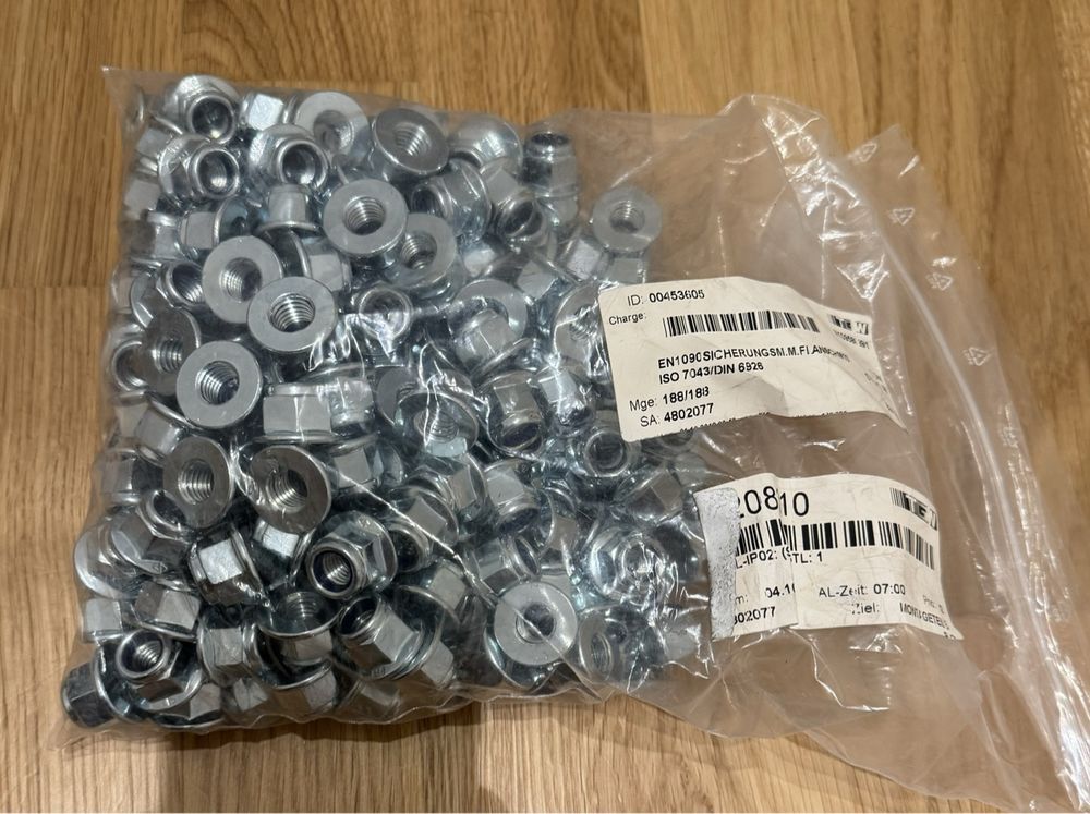 Sicherungsmuttern M10 DIN 985 höchster Qualität