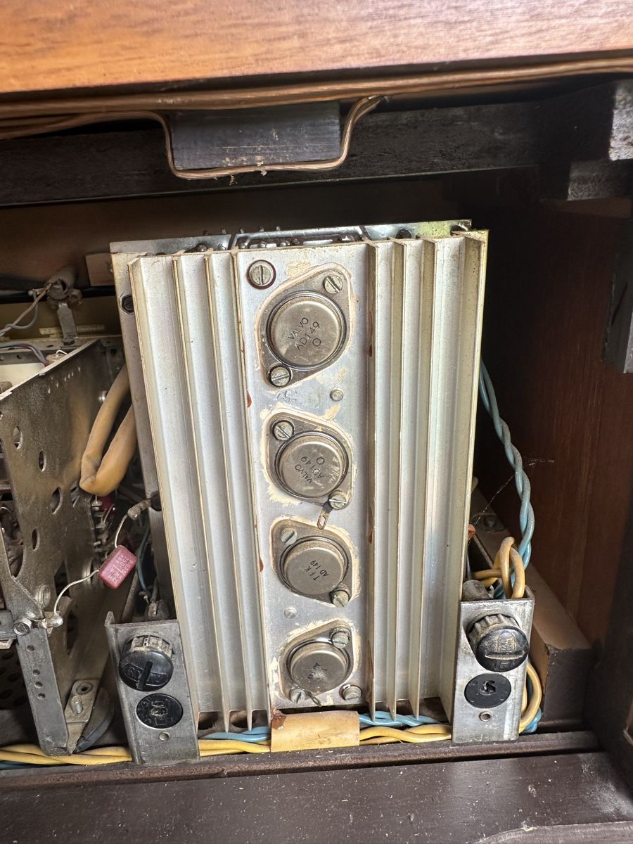 Telefunken Radio: Telefunken Opus Studio 2650 MX Stereo Röhrenradio – Difettoso da Effretikon venduto da MilosS 9