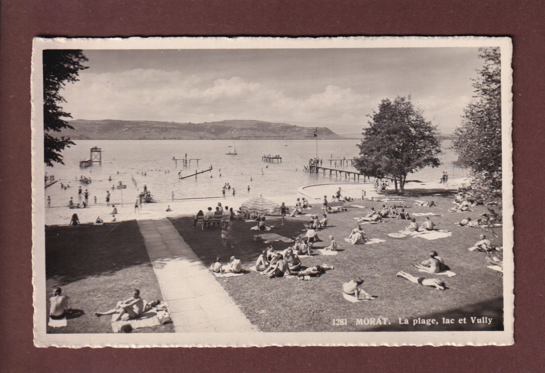 Cartoline postali: MORAT - La Plage et le Vully – Usato da Pully venduto da nicecards