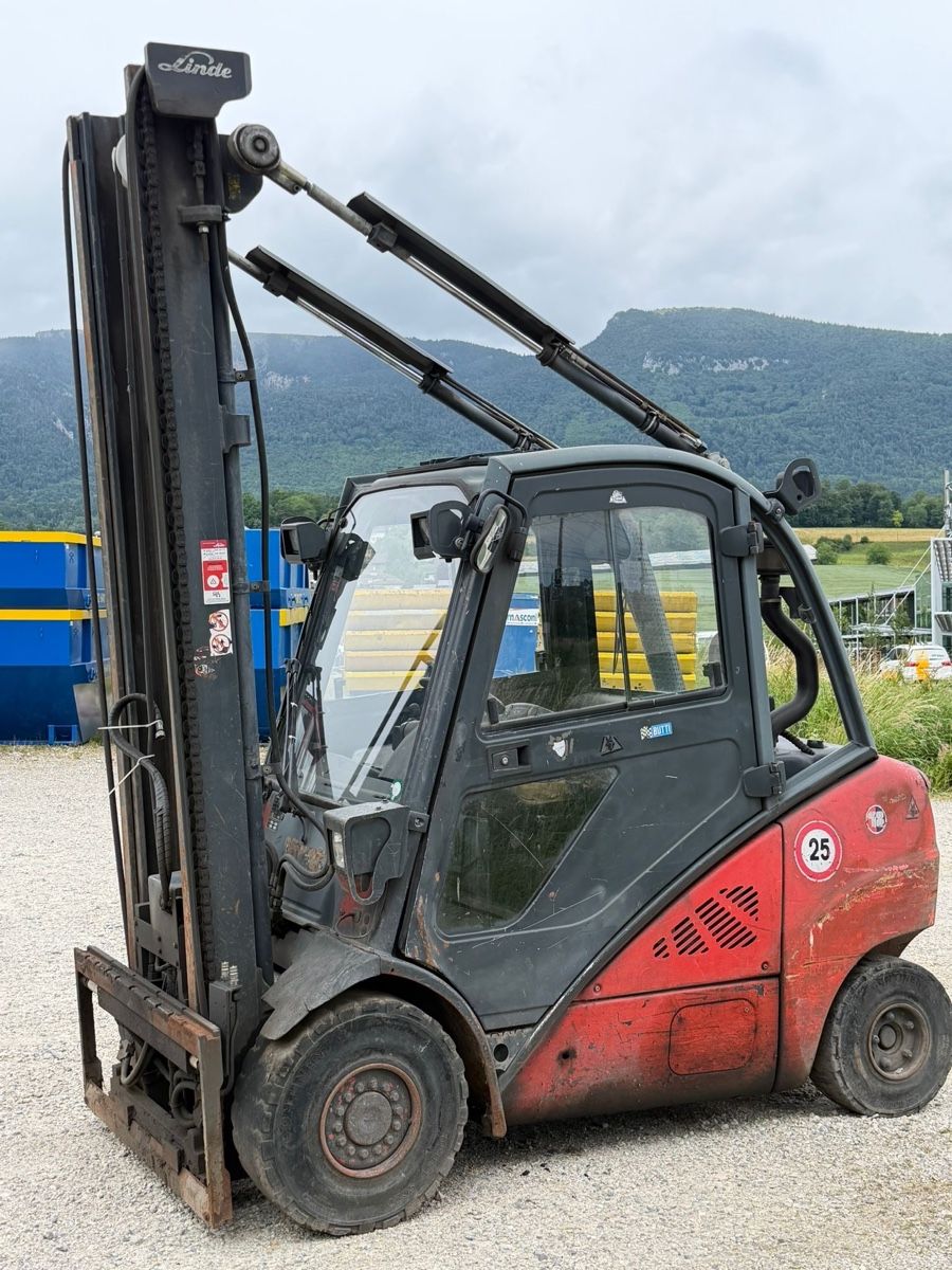 Linde Chariots à fourches & chariots élévateur: Stapler Linde  – D'occasion à lyssach par brax2019 1