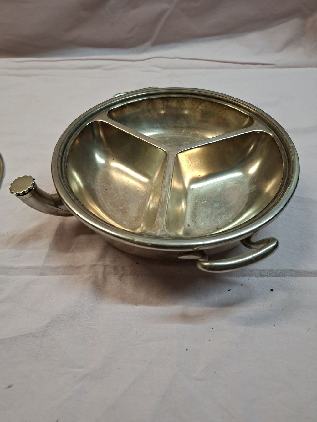 Pfannen: Alpaca Servierschüssel versilbert mit Deckel, Vintage! – Gebraucht aus Glis von fragra 1