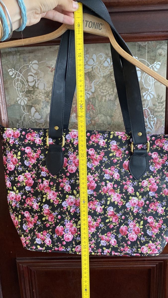 Sacs femmes: Tasche Sommertasche – D'occasion à Obfelden par tan_9lj9 6