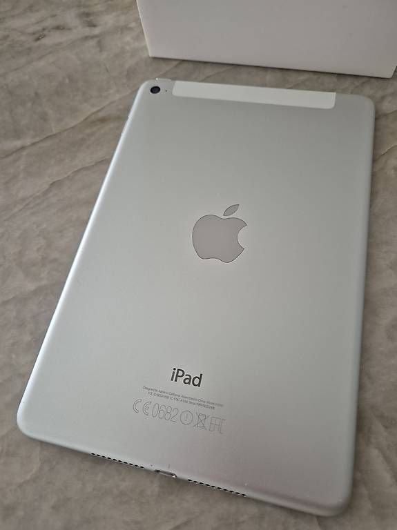 Tablet PC: Ipad mini 4 – Gebraucht aus Pfäffikon ZH von Cro 2