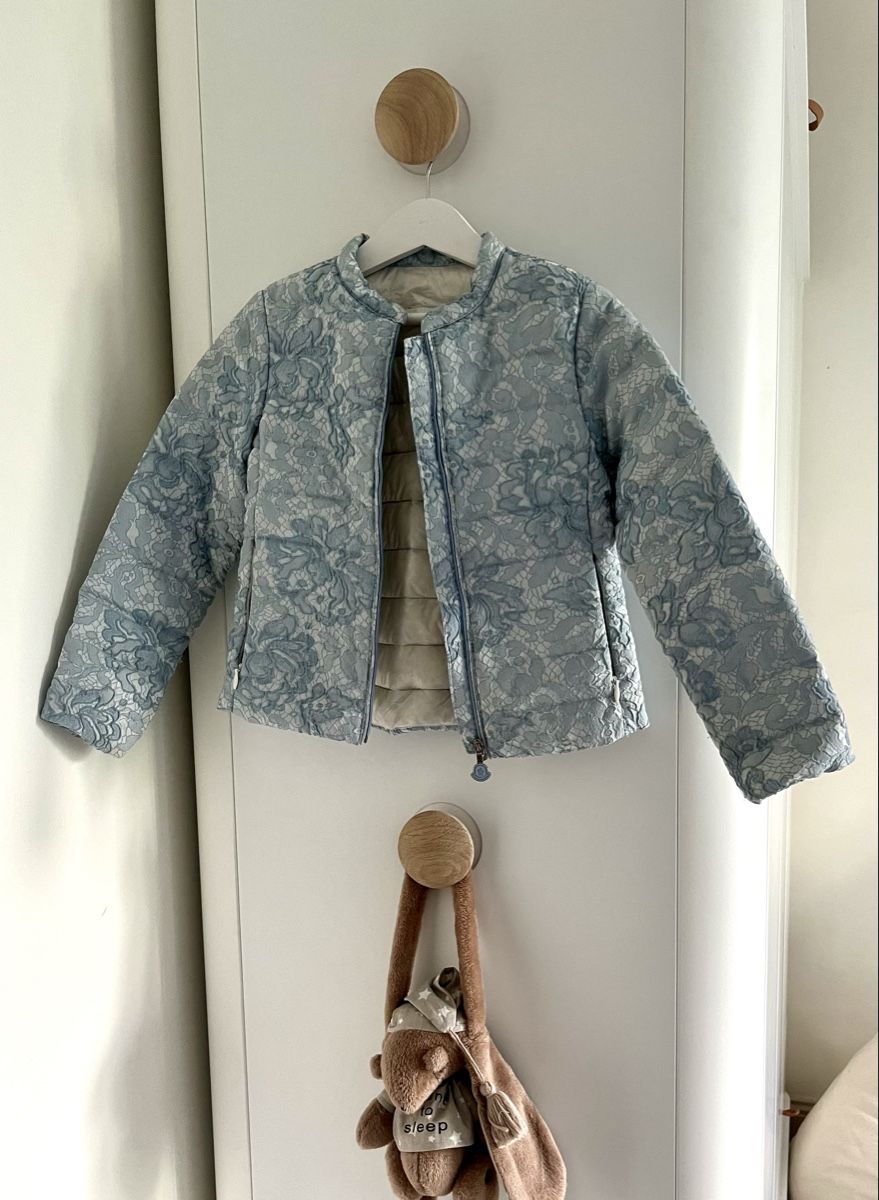Moncler Giacche & Cappotti: Veste Moncler fille 5 ans – Usato da Genève venduto da VManic