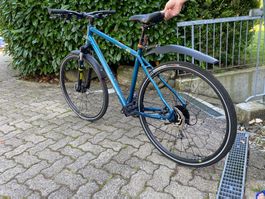 MERIDA Crossway 100 Trekkingbike – Rahmengrösse 51 – Top Zus