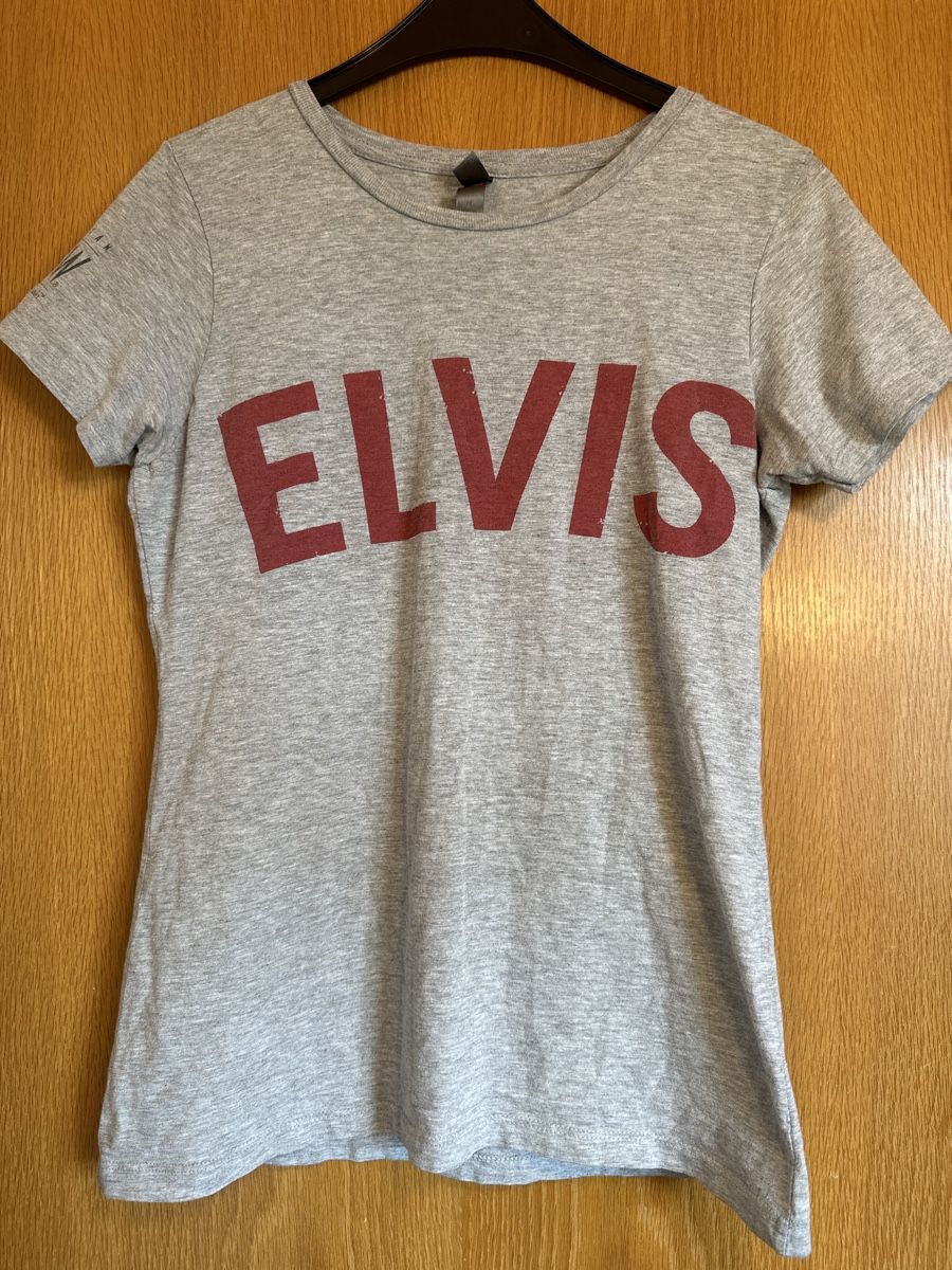T-shirt: District Made T-Shirt Elvis Gr. M – Usato da St. Gallen venduto da mai_gd7k