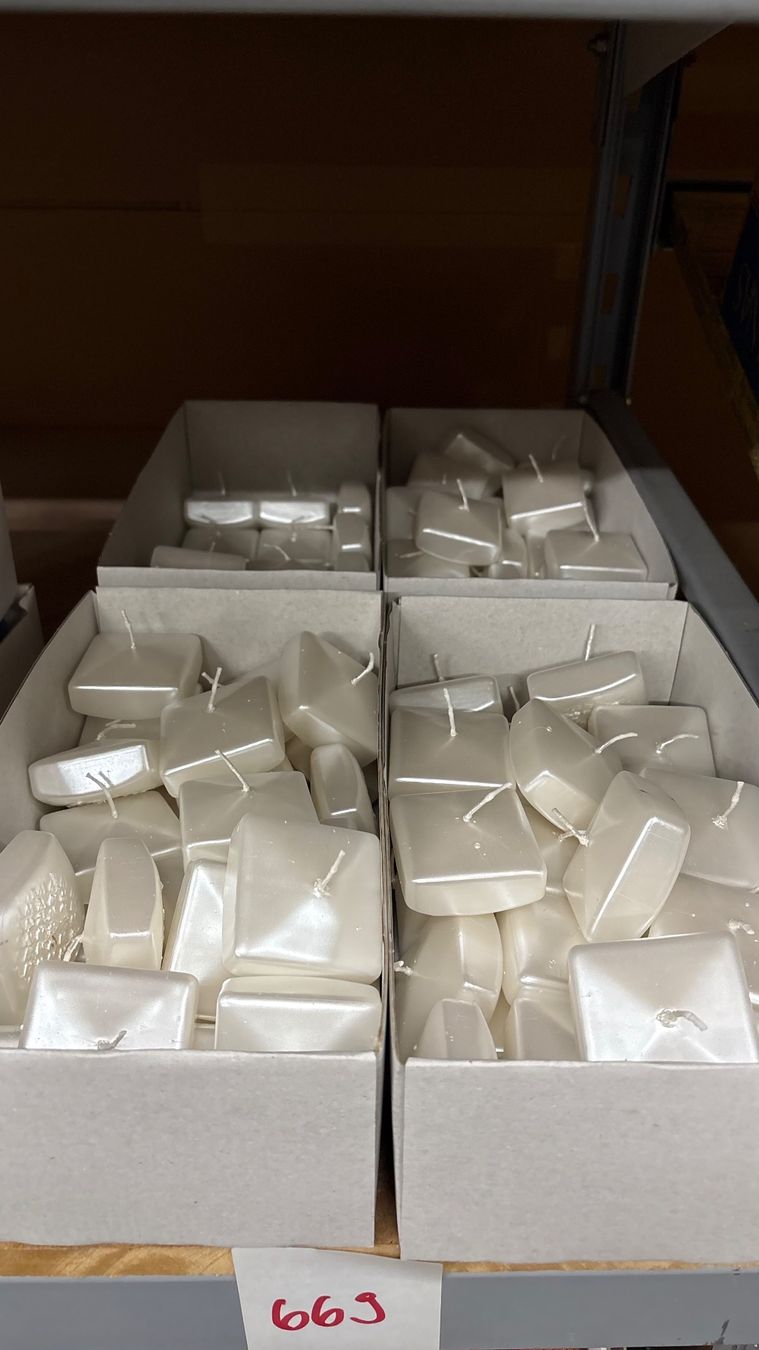 Kerzen: 669 Posten Kerzen aus Liquidation – Neu (gemäss Beschreibung) aus Derendingen von Meisterstuecke 1
