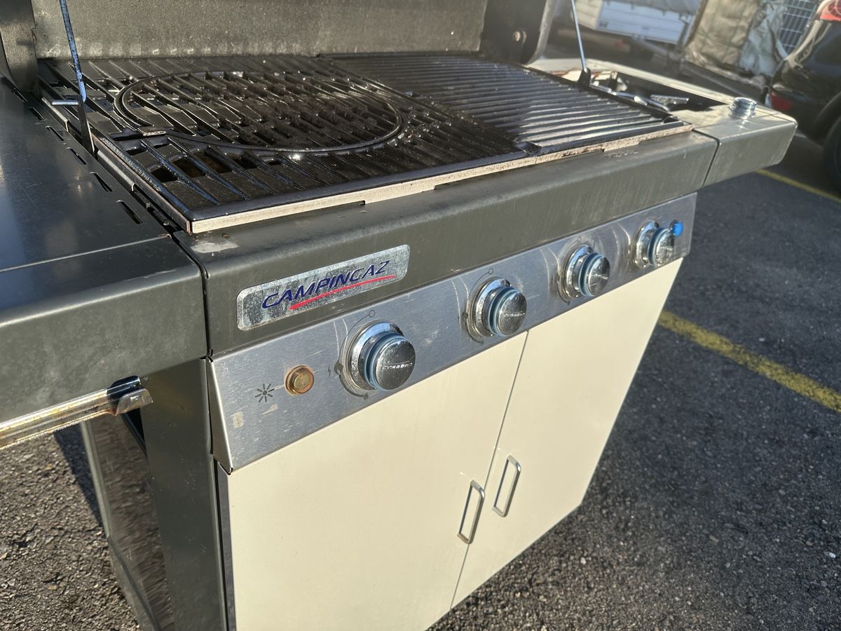 Campingaz Griglie: Campingaz Grill mit Seitenbrenner – Usato da Weinfelden venduto da Fox770 7