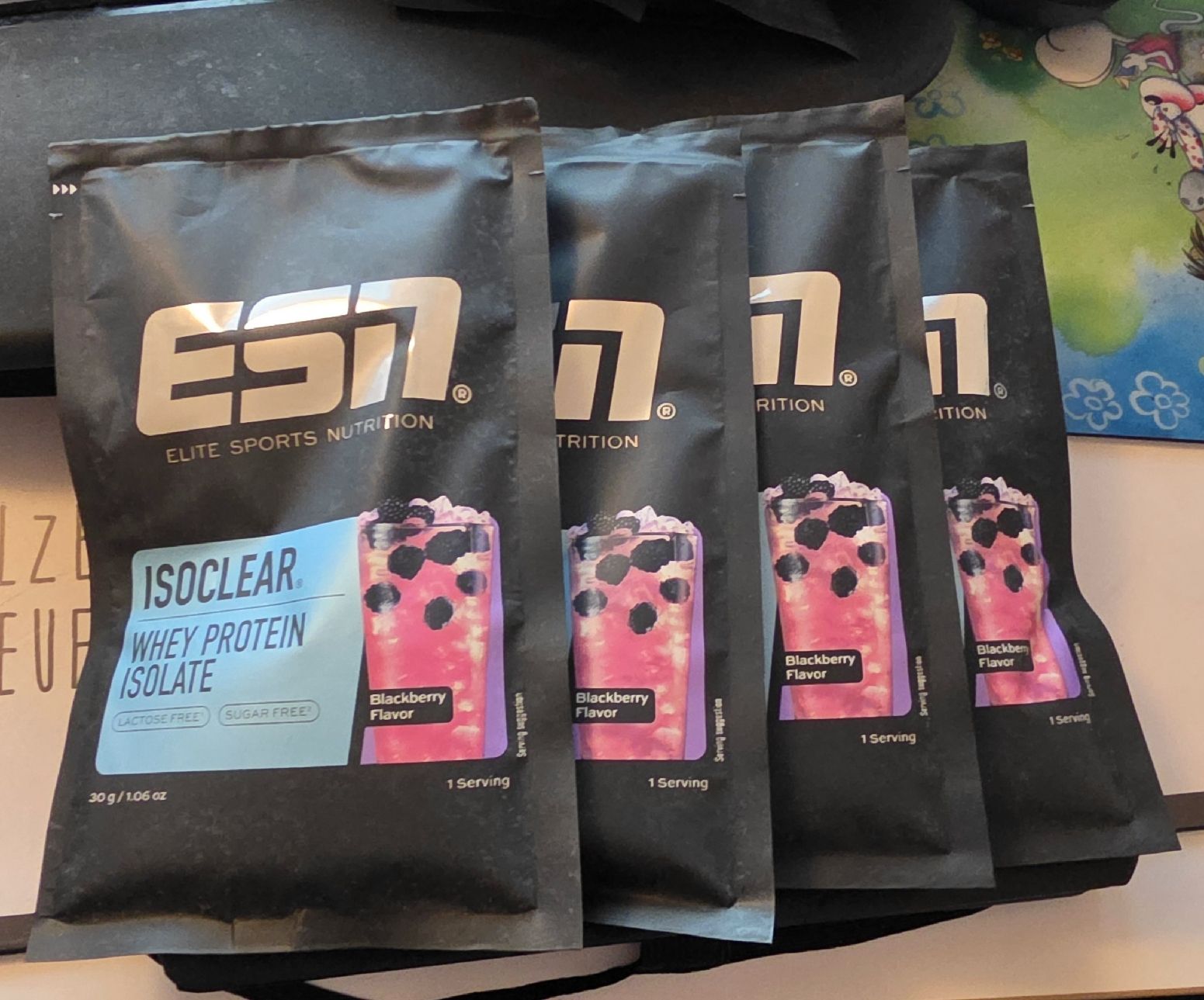 Esn Cibi & Specialità: ESN Isoclear 4x 30 Gramm Blackberry – Nuovo e nell'imballaggio originale da Muhen venduto da Savana16