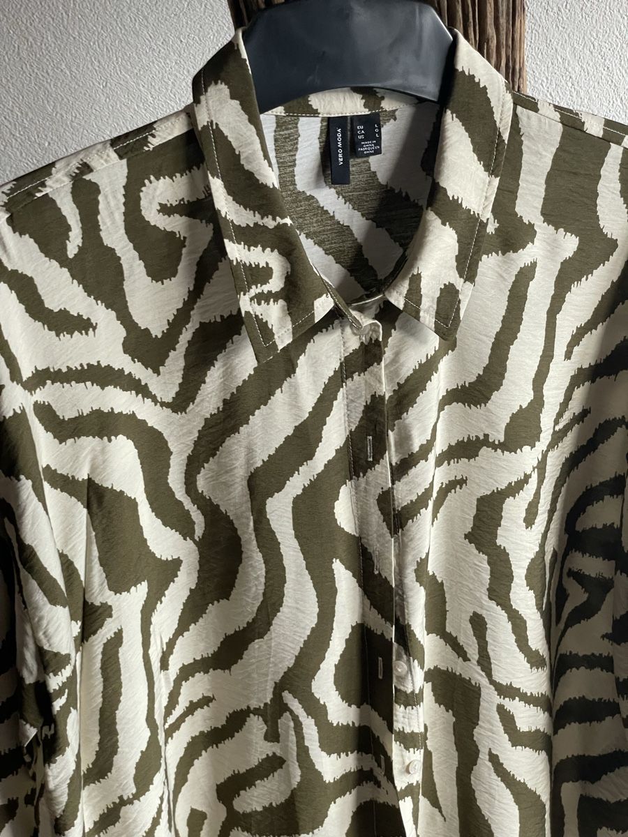 Vero Moda Camicette: VERO MODA Oversize Hemd Gr. L wie neu – Usato da St. Moritz venduto da hdj_dd7v 1