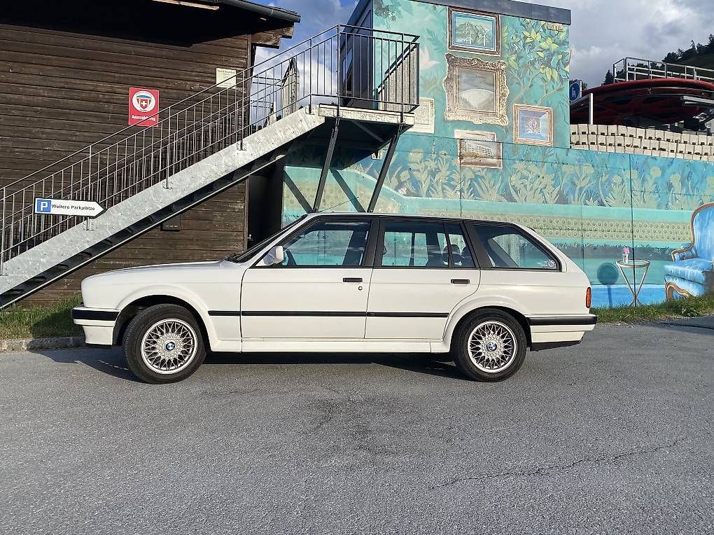 Automobili: BMW E30 325 IX Touring  – Usato da Sierre venduto da GML 4